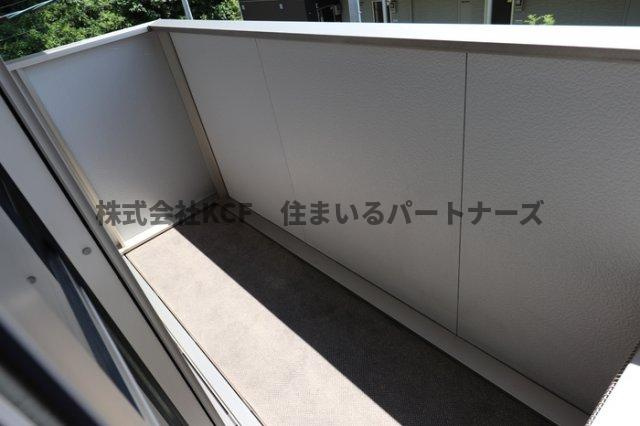 ウィン・レーベンⅡのバルコニー|暖かな日差しのふりそそぐバルコニー