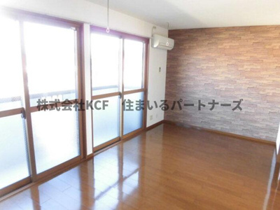 【居間・リビング】 | カーサオークマ | 使いやすいリビングです