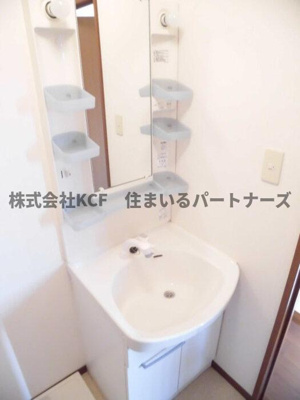 【独立洗面台】 | カーサオークマ | 朝の身支度には欠かせない独立洗面化粧台