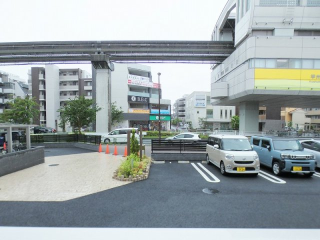 レジデンス甲州街道Ⅰの駐車場