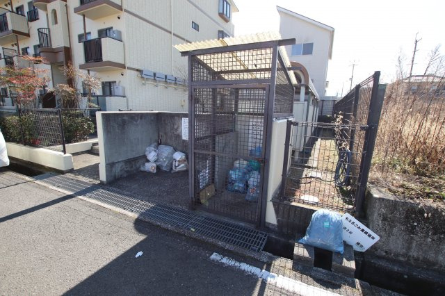 【その他共用部分】 | エミネンス立矢マンション | 敷地内ゴミ捨場