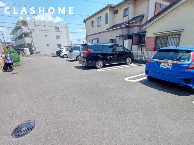 サニーヒル天王の駐車場