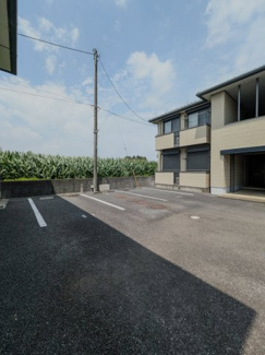 【駐車場】 | アベニューＢ棟