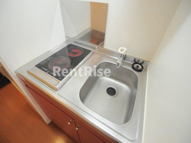 レオパレスヒルスヴィレッジのキッチン|安心安全の電気コンロ　2口