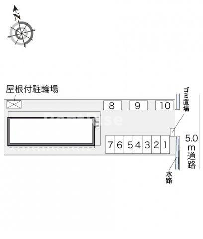 レオパレスヒルスヴィレッジの駐車場