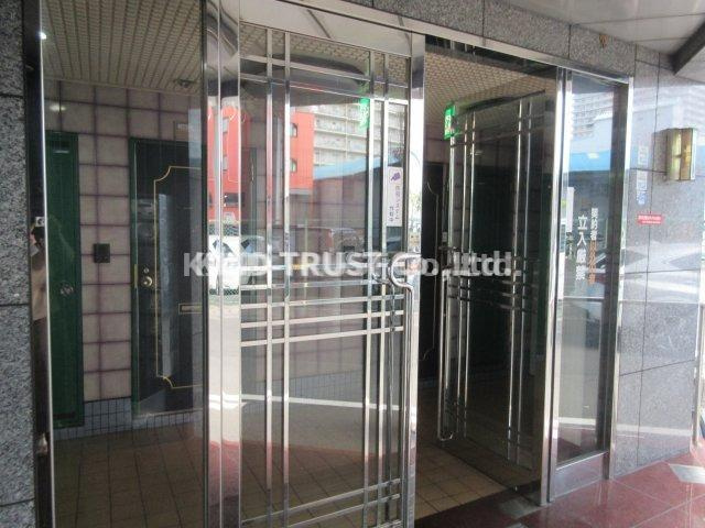 天満グリーン土井マンションのエントランス|毎日通るエントランスはこのようになっています