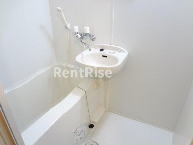 レオパレス結いの浴室