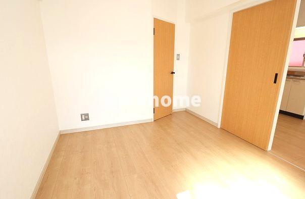 ヴィラ五番街の洋室|きれいな洋室です