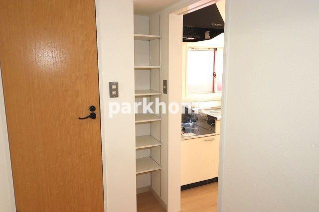 ヴィラ五番街の収納|十分な収納スペースがあります