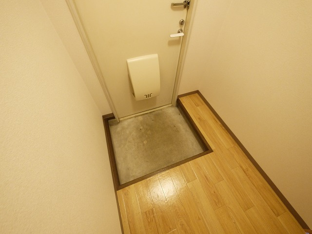 サンハイム　Ａ・Ｂ・Ｃの玄関|落ち着いた玄関です