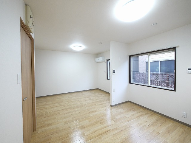 サンハイム　Ａ・Ｂ・Ｃの居間・リビング|こちらの居間で趣味の時間をお楽しみください