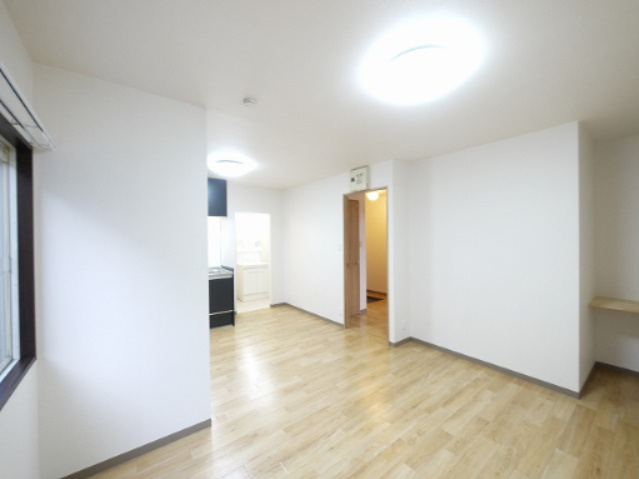 サンハイム　Ａ・Ｂ・Ｃ（杉本町）の居間・リビング|ゆったり過ごせる居間です