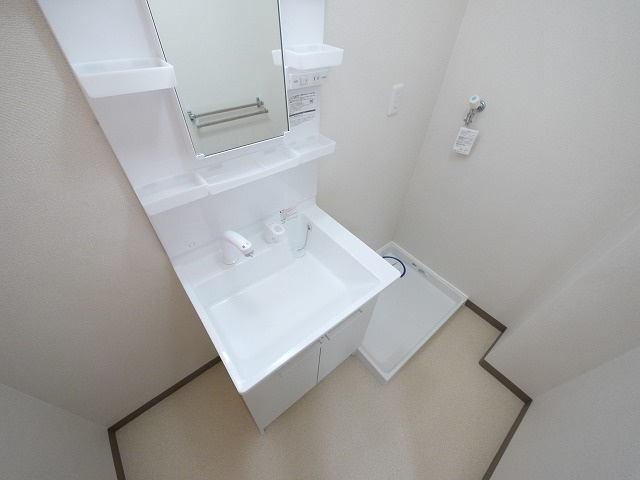 サンハイム　Ａ・Ｂ・Ｃ（杉本町）の洗面所|広い洗面スペース