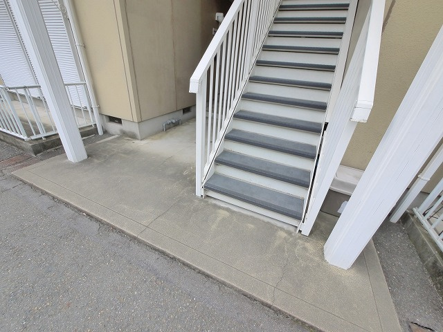 サンハイム　Ａ・Ｂ・Ｃ（杉本町）のその他共用部分|階段部分