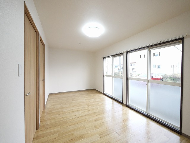 サンハイム　Ａ・Ｂ・Ｃ（杉本町）の洋室|落ち着いた色調の洋室です