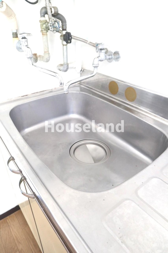 魚国ビルの浴室