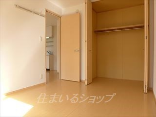 広島市安佐北区落合２丁目のアパートの寝室|クローゼットあり