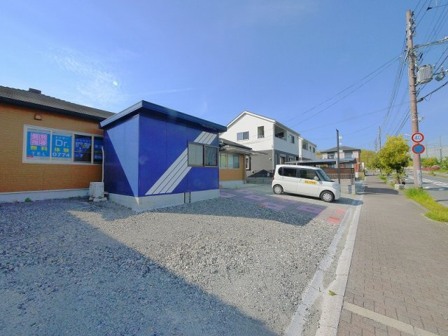 木津川市州見台１丁目テナントの駐車場
