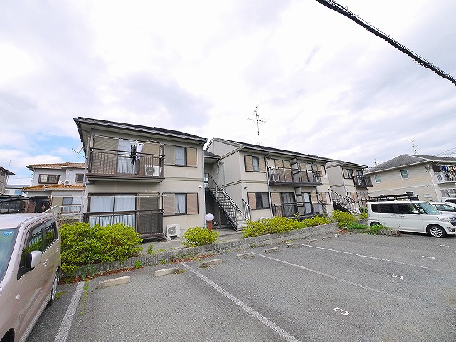 サンモール竜王の外観