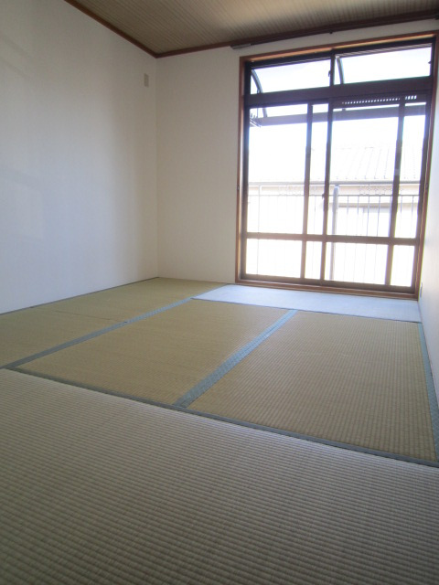 シティハイム物集女の和室