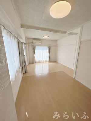 【居間・リビング】 | ワキタビル