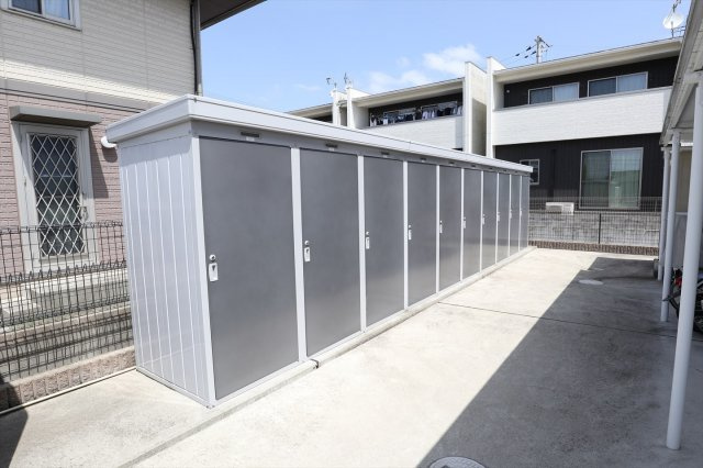 サニーキャラバンの設備|室外物置