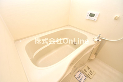 【浴室】 | Felice B