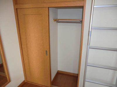 【収納】 | レオパレスパレス猪名寺Ⅲ | クローゼット
