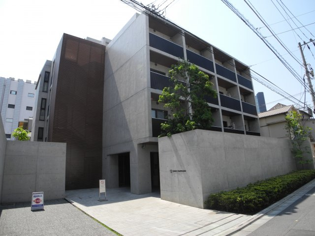 ZOOM北新宿の外観
