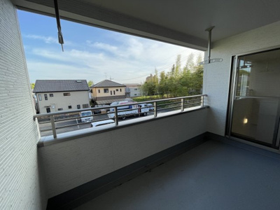 【外観】 | 天白区梅が丘２丁目　仲介手数料無料 | 撮影
社長の村田です！
自らプレイヤーとして営業しています
長年の経験と実績から皆様により良いマイホーム購入のご提案をいたします。
住宅ローンの不安や購入後の不安等何でもご相談ください。