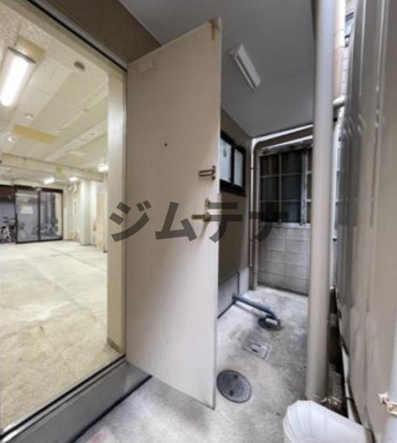 【玄関】 | サンパレス大正