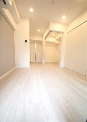 【居間・リビング】 | シーズンフラッツ新町