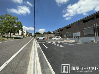 【駐車場】