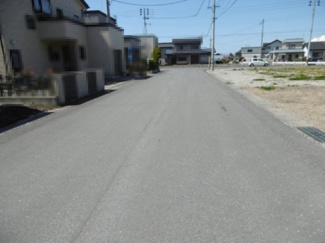 【前面道路含む現地写真】