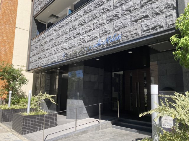 プレサンス丸の内リラティのエントランス|プレサンス丸の内リラティ