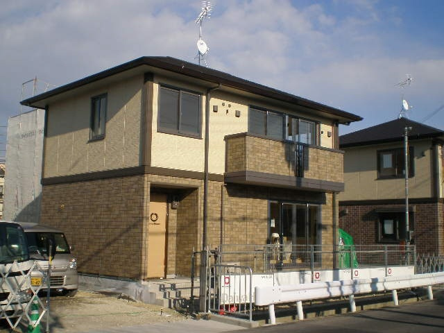I-River Court