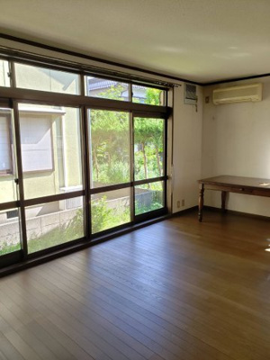 【居間・リビング】 | 鳥取市国府町新町１丁目中古戸建て