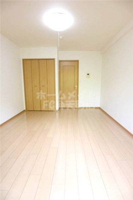 【寝室】 | ヴォー・リバージュ境川 | 落ち着いて過ごせるお部屋なので、寝室にいかがでしょうか