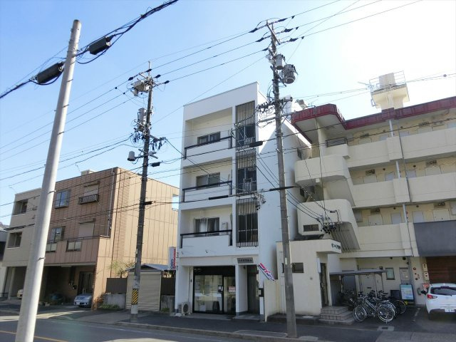 ハイネス桜山の外観
