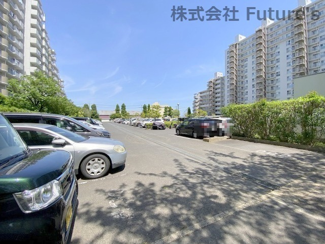 パークフィールドみさと　3街区2号館の駐車場|駐車場の空きは要確認となります
