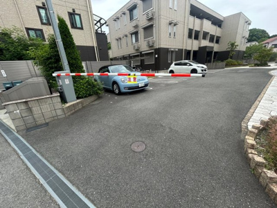 【駐車場】 | グロリアハイツ はびきの A棟