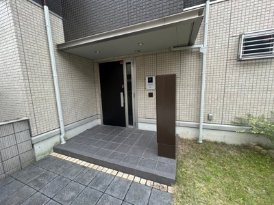 【エントランス】 | グロリアハイツ はびきの A棟