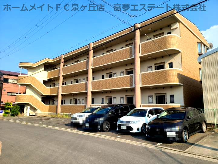 スプルース泉ヶ丘Ⅱの外観
