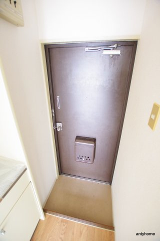 リバーサイド東梅田　仲介手数料無料の玄関