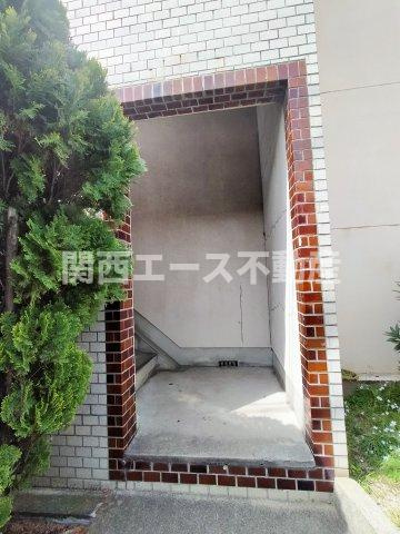 【エントランス】 | 高安マンション