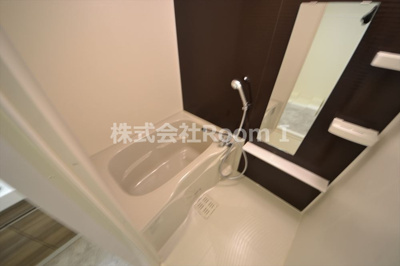 【浴室】 | La Douceur谷町旧ミラージュパレス谷町ブライト | コンパクトで使いやすいお風呂です