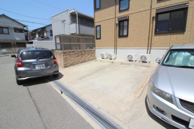 【駐車場】 | Villa SATSUKI