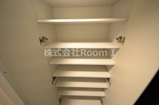 【玄関】 | S-RESIDENCE堺筋本町Uno | シンプルで使いやすい玄関です