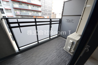 【バルコニー】 | S-RESIDENCE堺筋本町Uno | 暖かな日差しのふりそそぐバルコニー