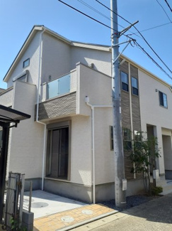 【外観】 | 白を基調とした明るい外観です。